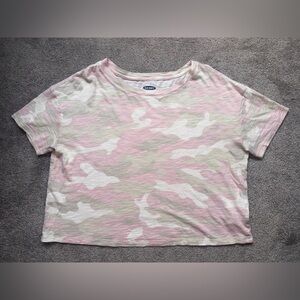 Old Navy Pink Camo Crop T shirt